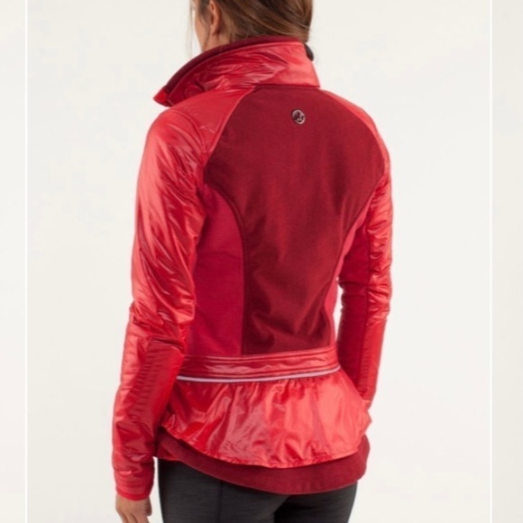 lululemon Pedal Power Jacket currant - Picture 2 of 12